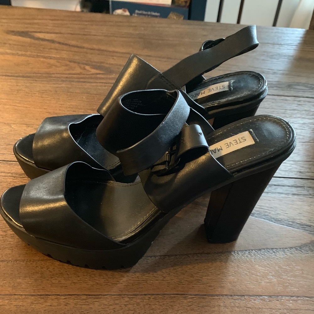 Steven Madden  sandal